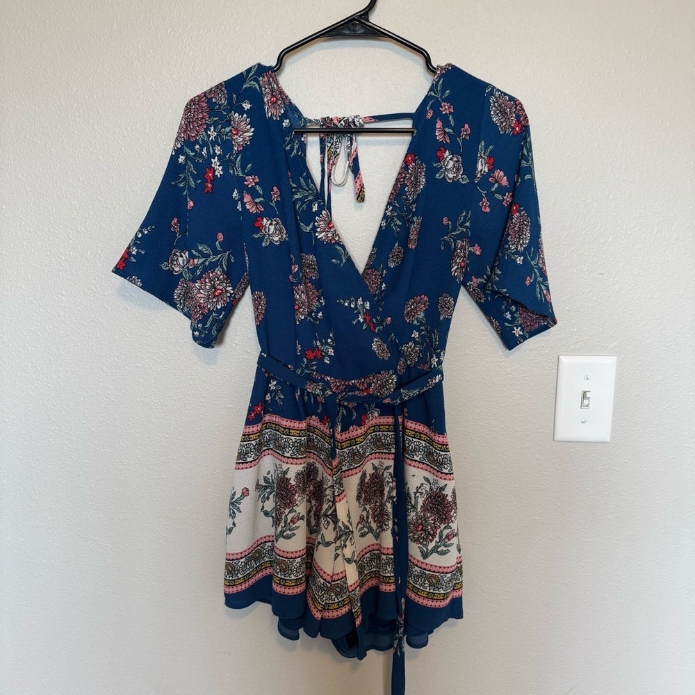 Trixxi Navy Blue Floral Print Wrap Romper with Cream Border Size Small